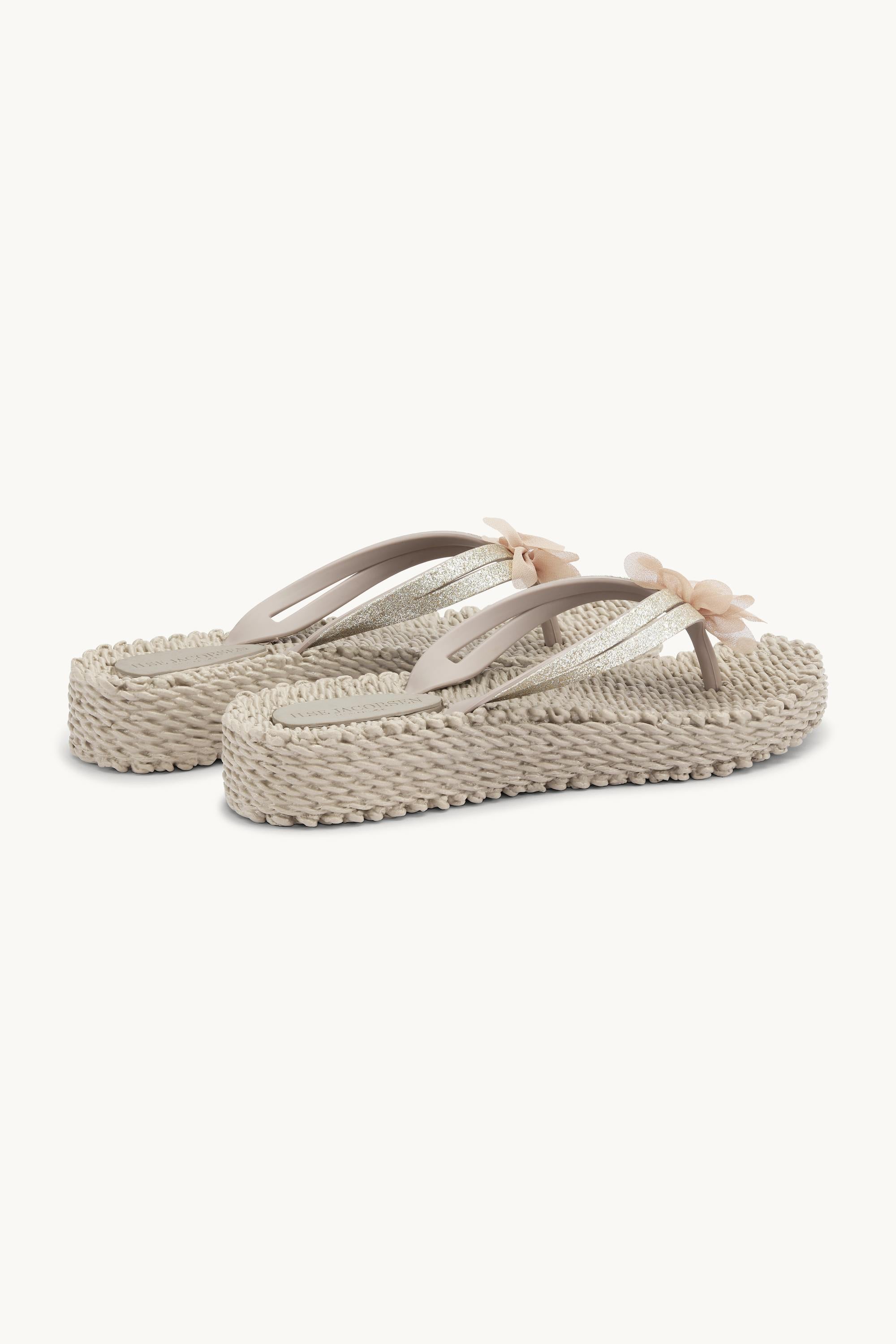 Flip Flops with Flower - Atmosphere