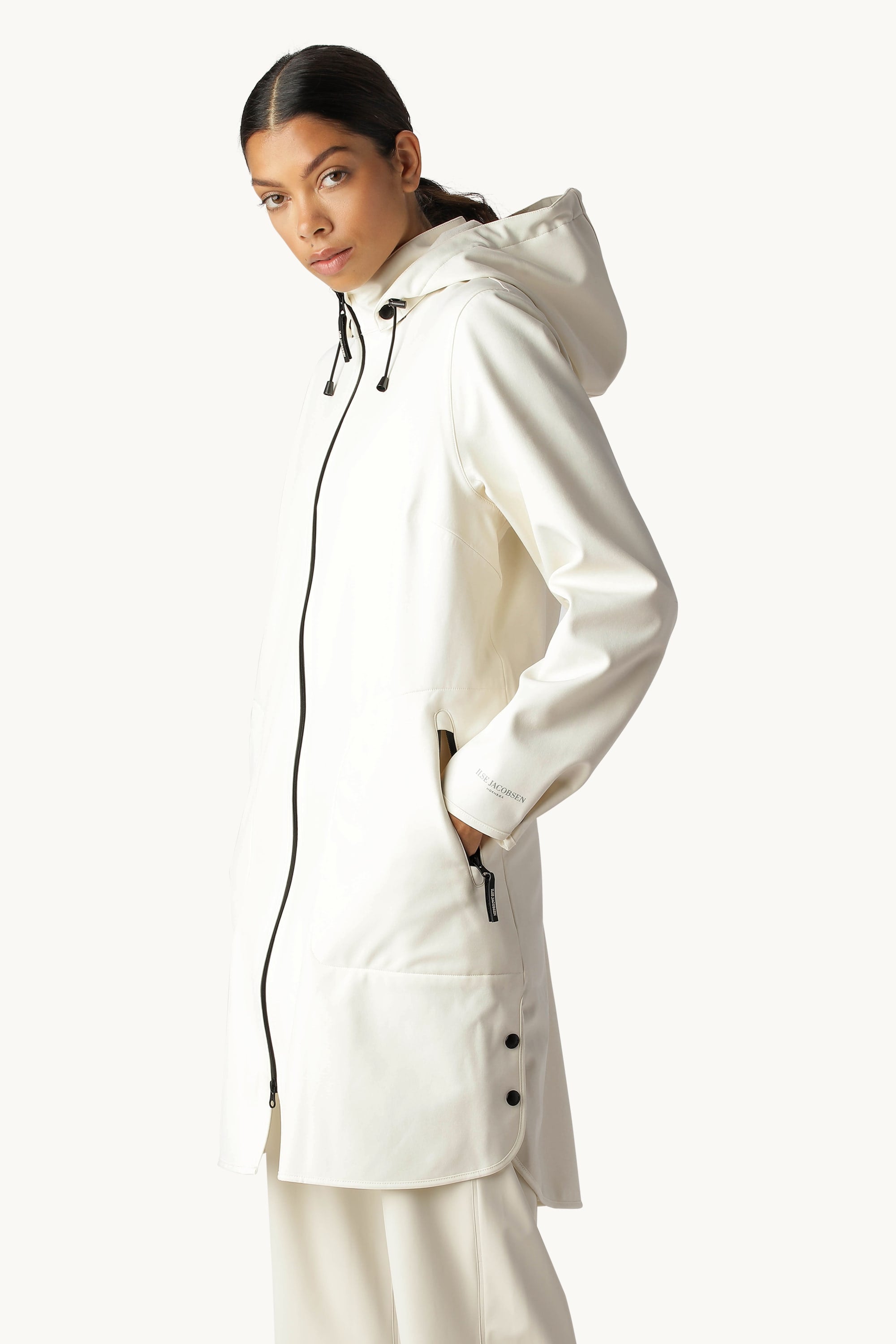 Impermeable Softshell Corte A - White Sugar