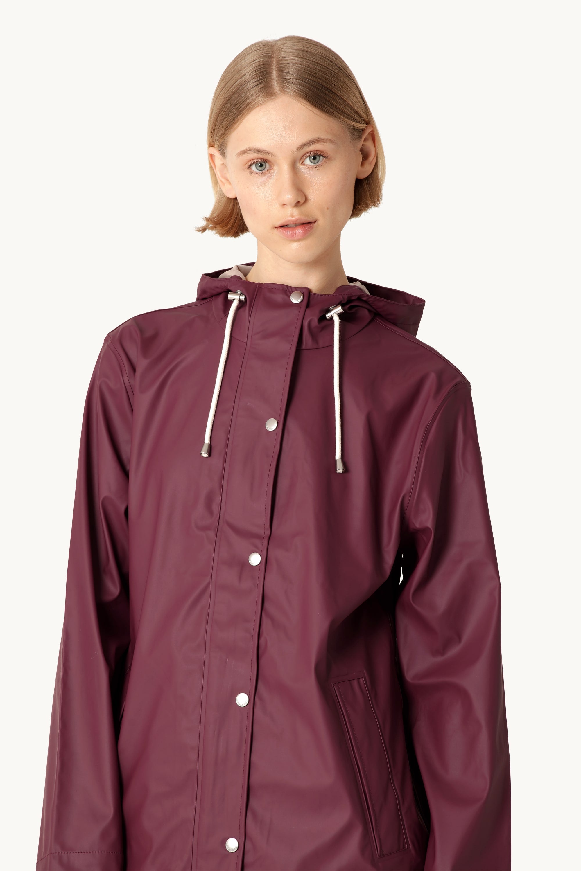 Impermeable Ligero - Maroon Banner