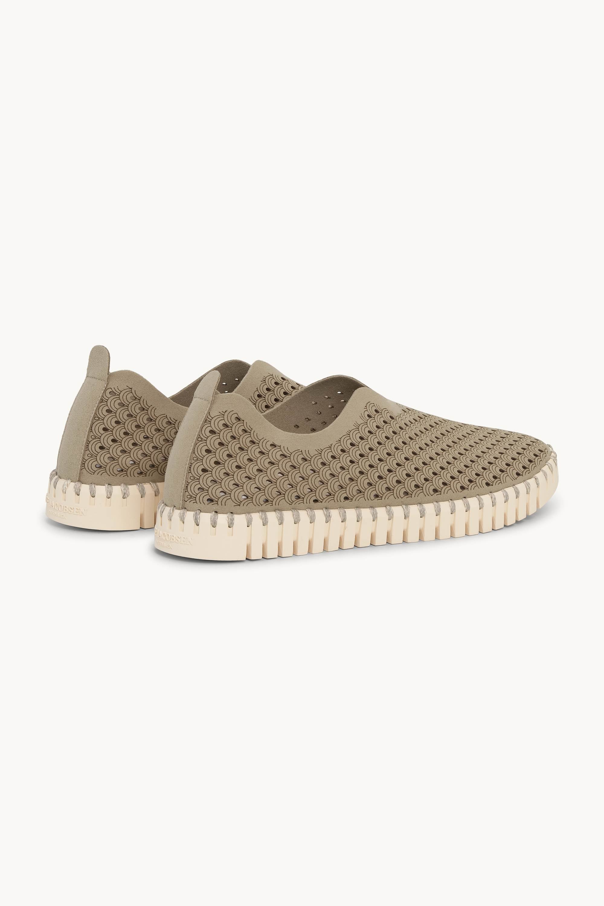 Tulip Flats - Coriander Pearled Ivory