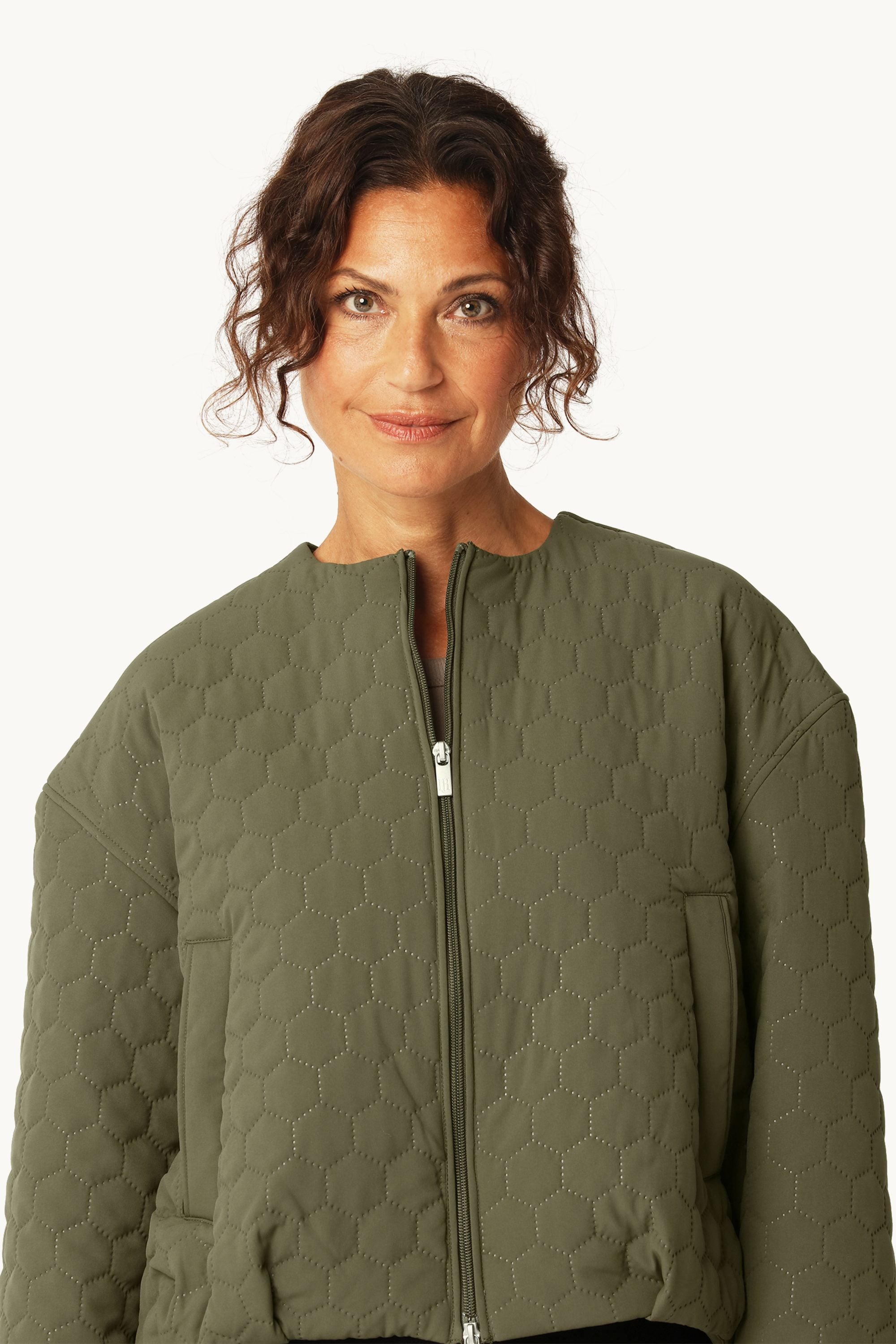 Short Quilted Jacket - Olive Night