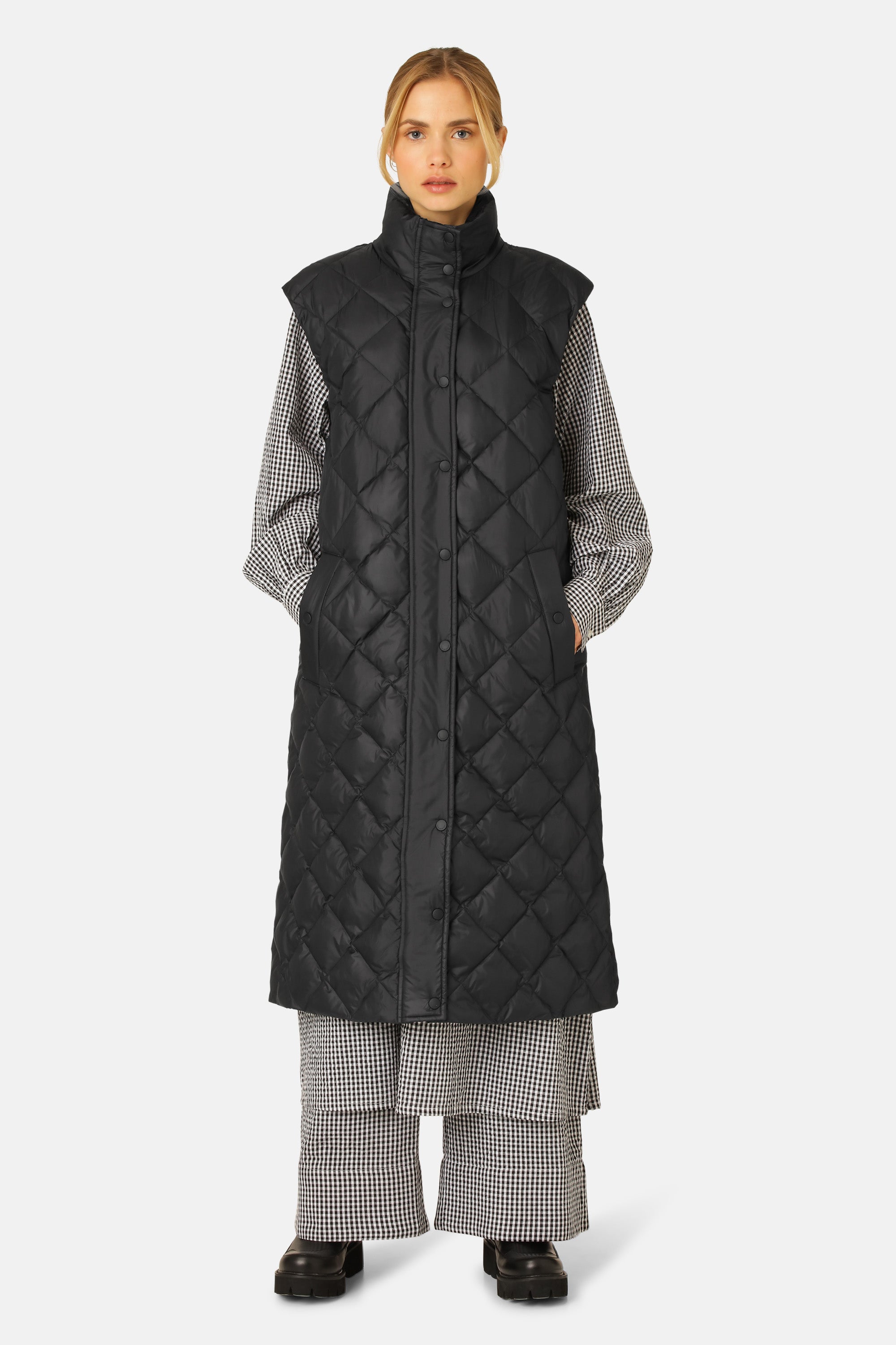 Ilse Jacobsen Hornbæk Outerwear Long Down Vest Vest 001 Black