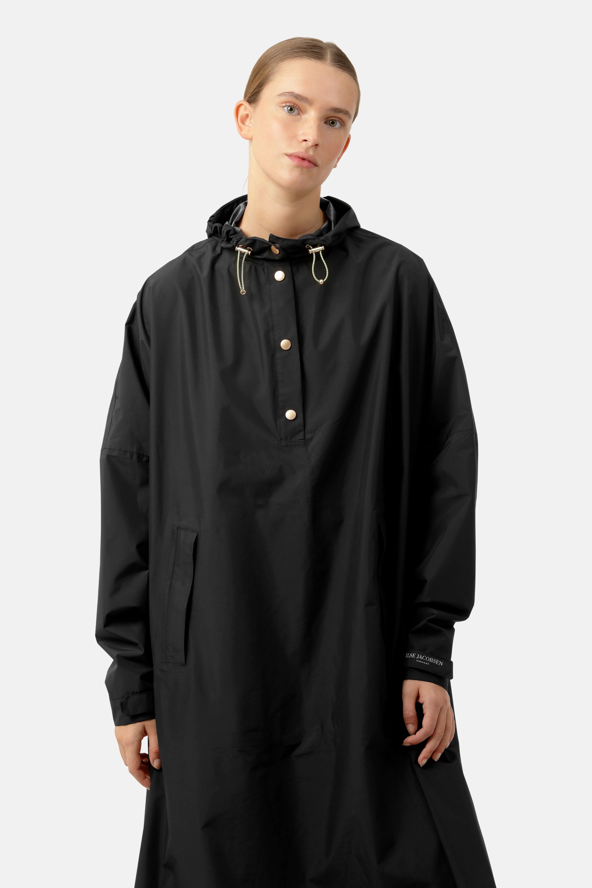 Ilse Jacobsen Hornbæk Rain Poncho w. Sleeves Poncho 001 Black