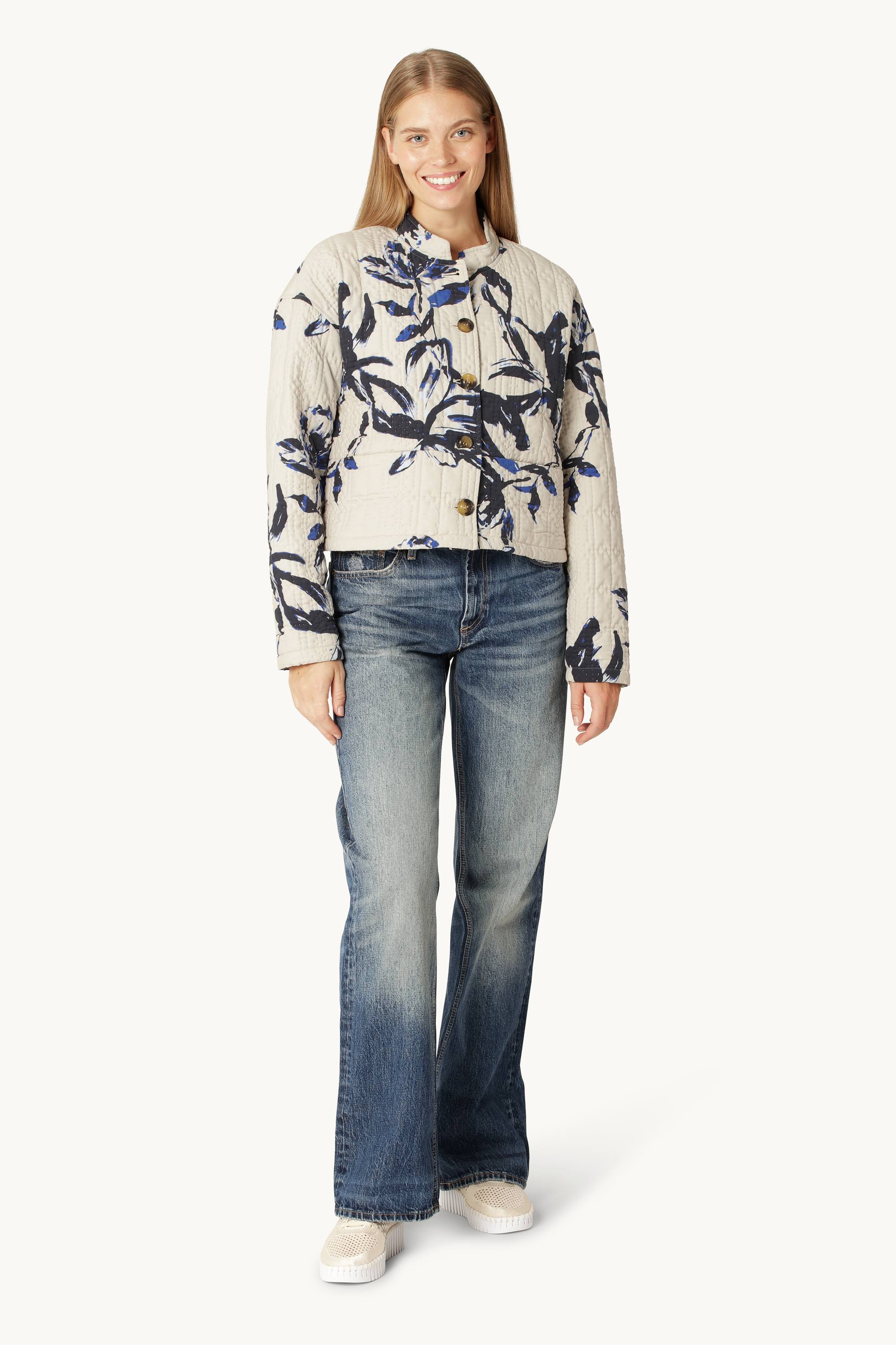 Short Quilt Jacket - Beige Artsy Stroke Flower