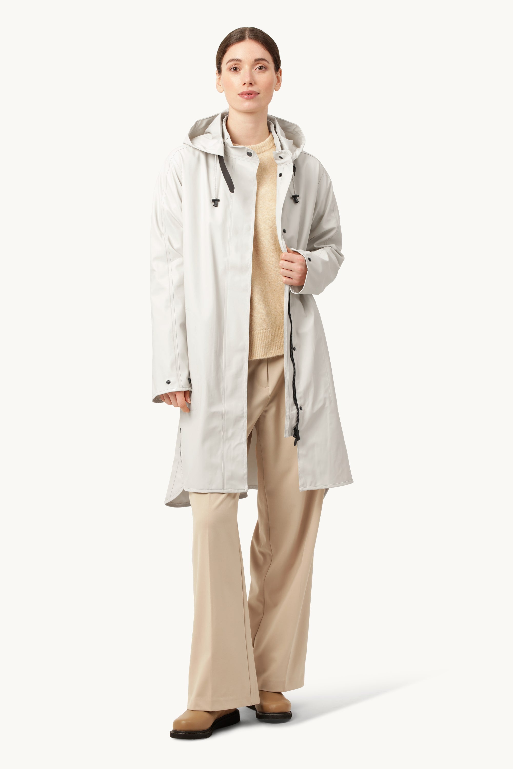 Light Raincoat - Milk Creme