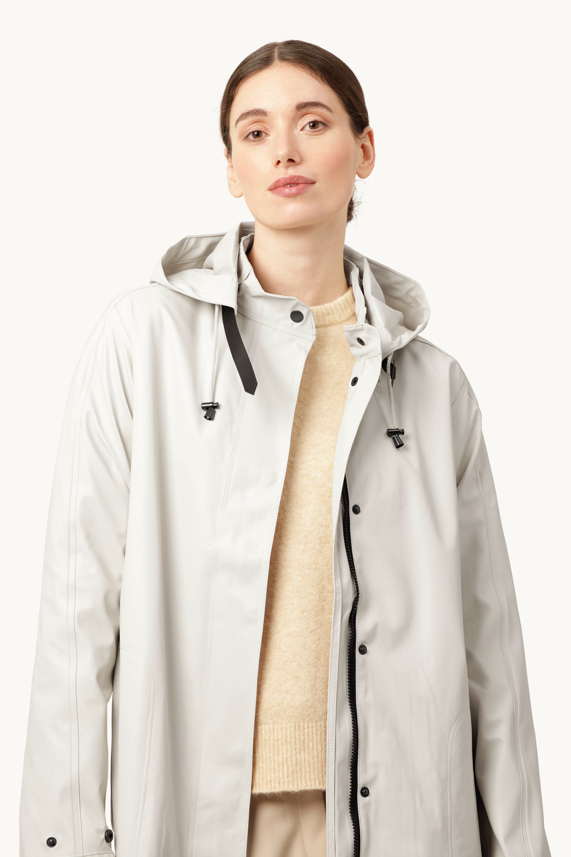 Light Raincoat - Milk Creme