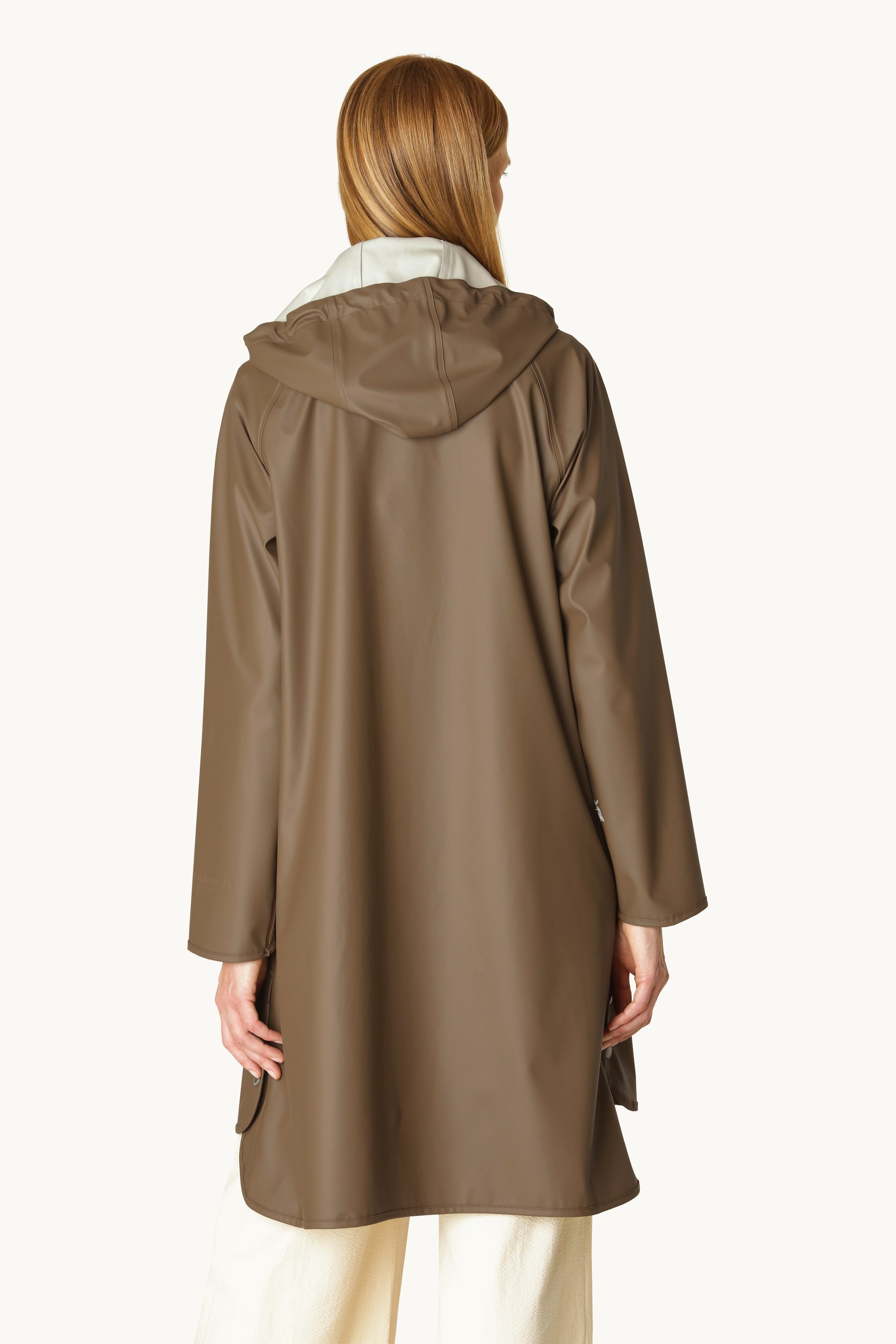 Light Raincoat - Cub Brown