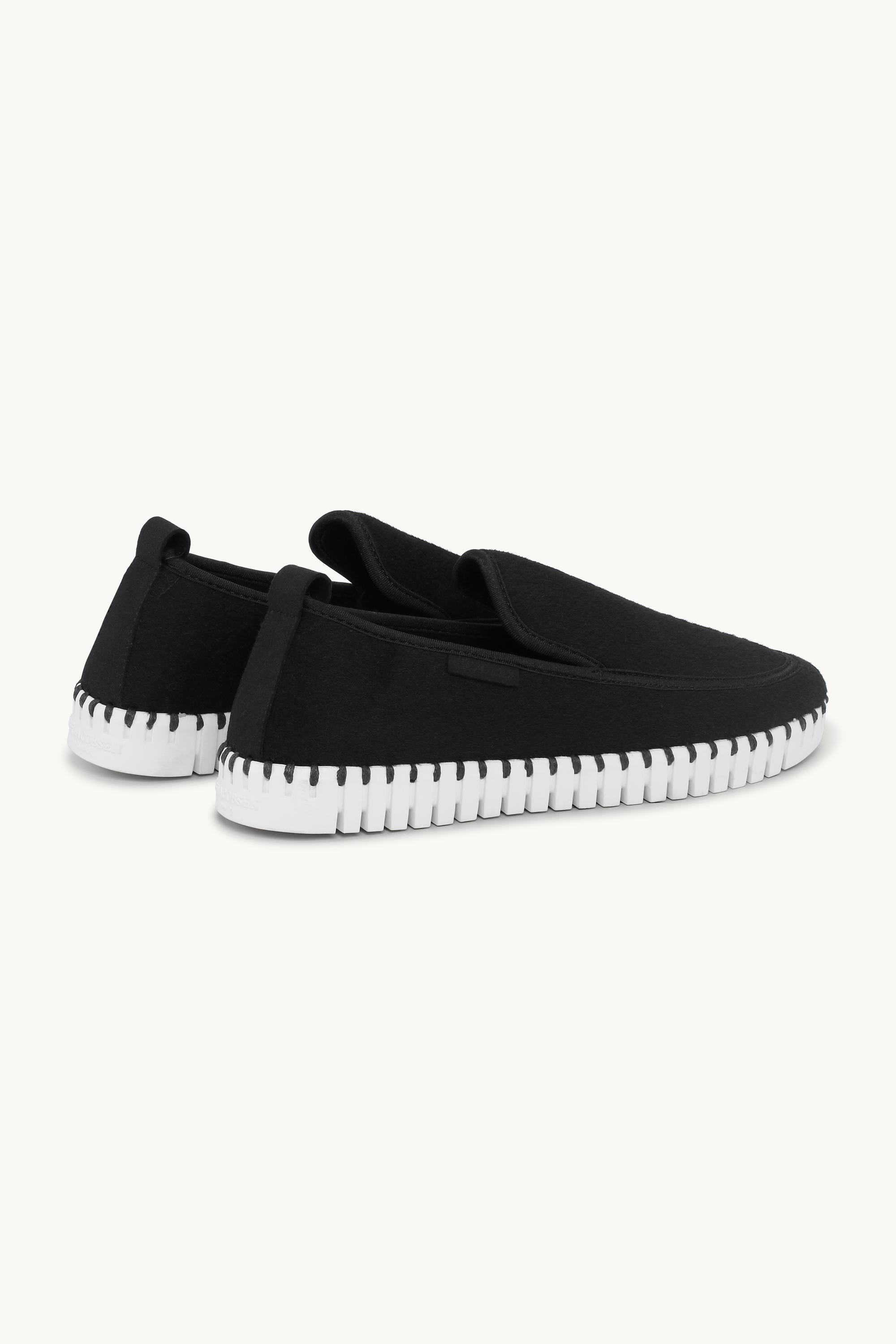 Tulip Wool Loafer - Black White