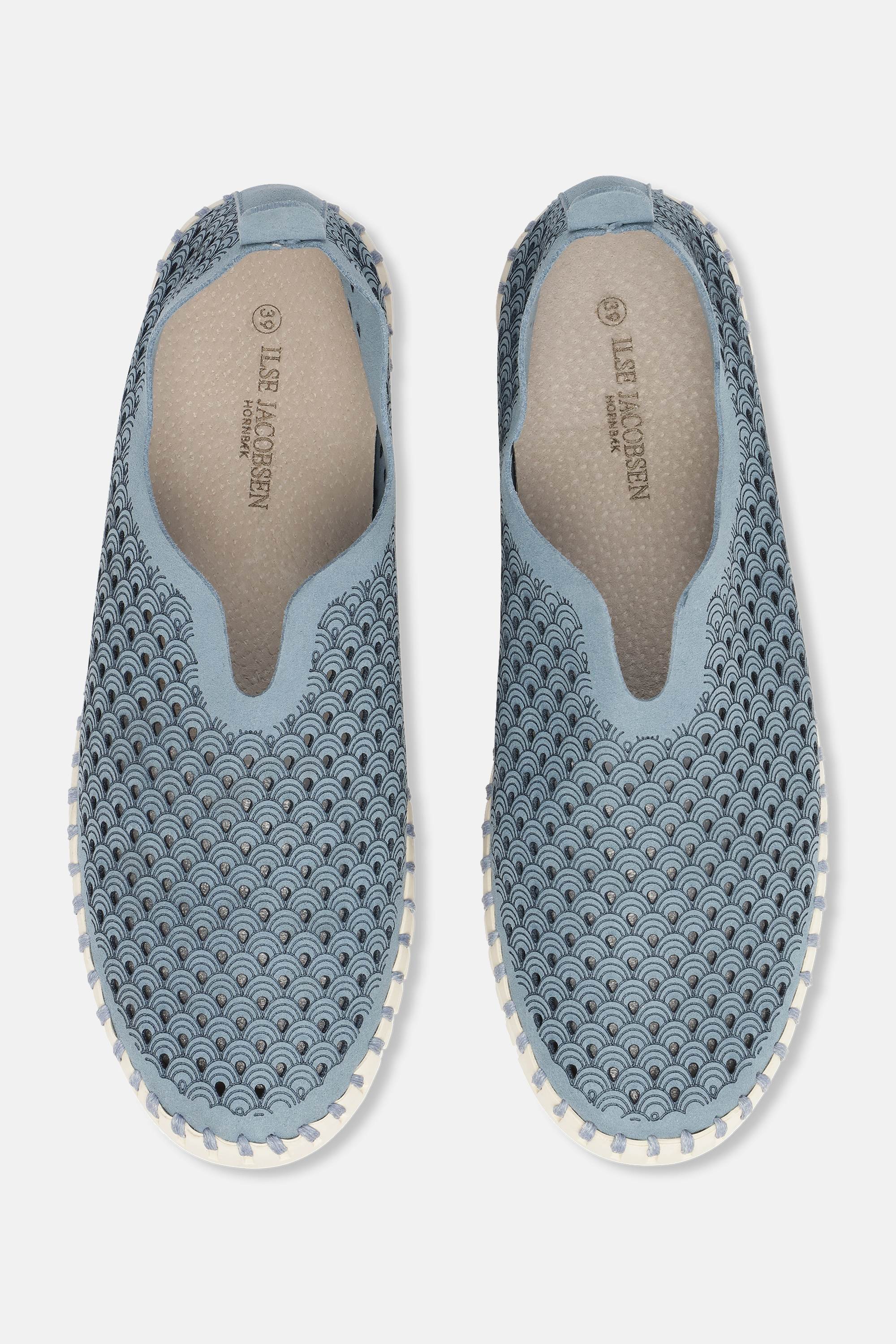 Tulip Flats - Blue Cloud