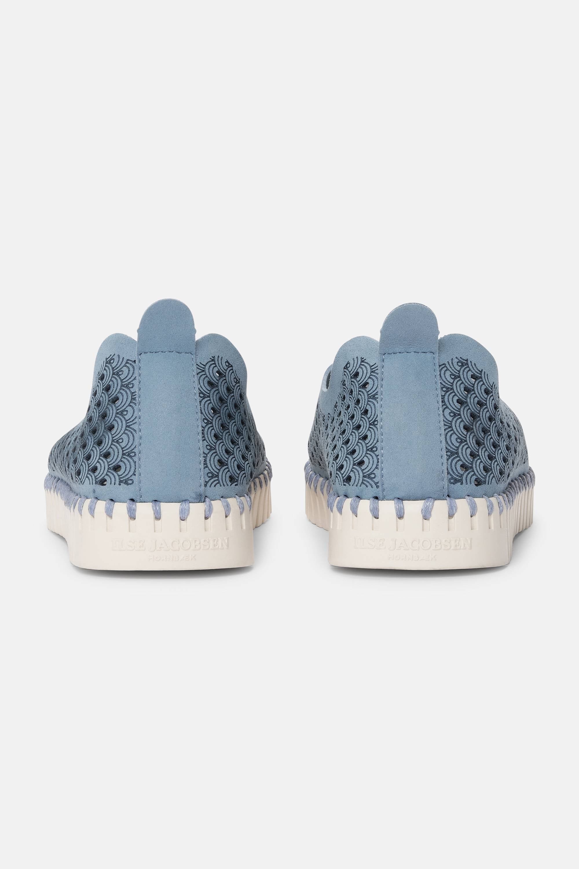 Tulip Flats - Blue Cloud