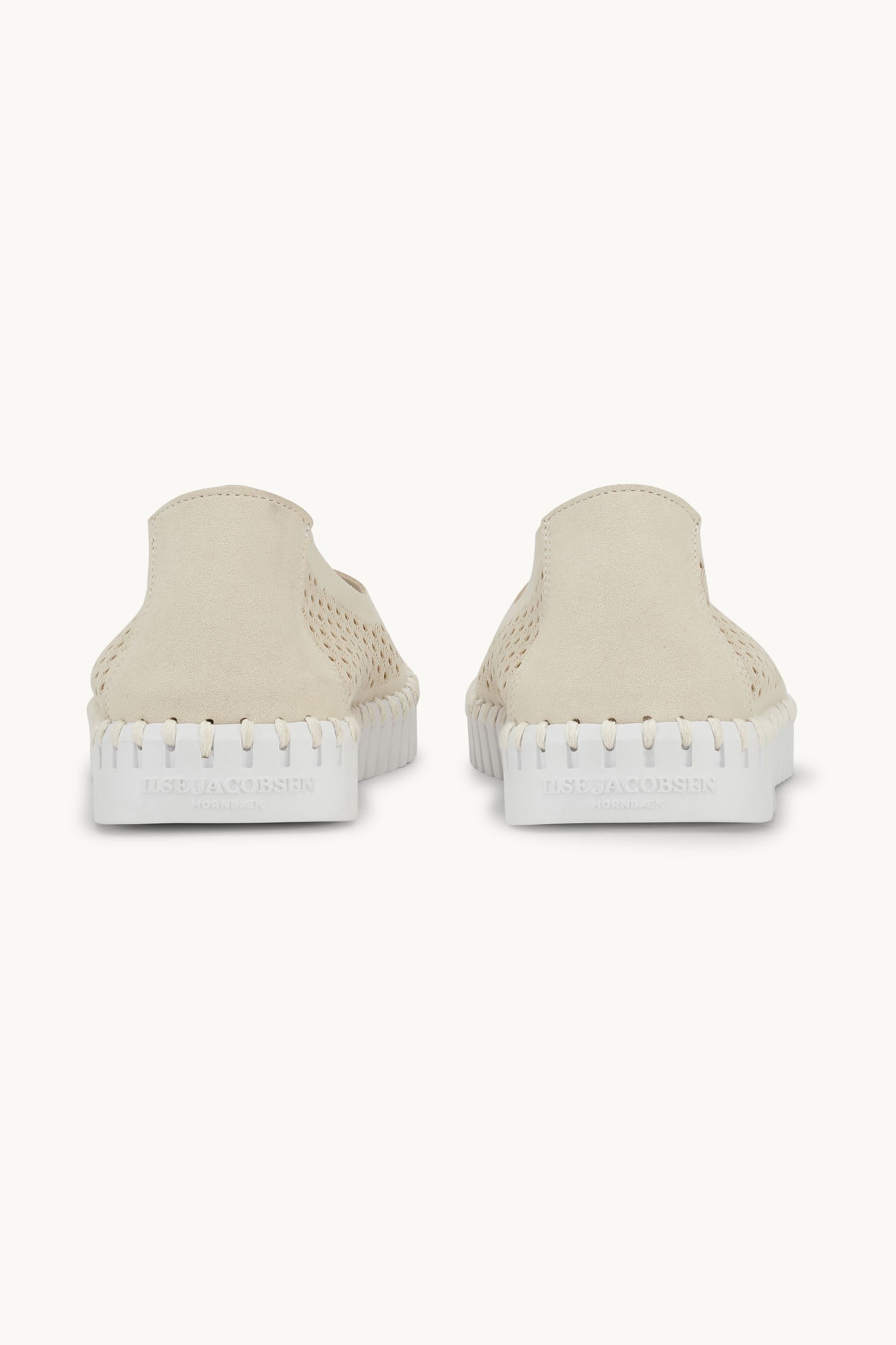 Ballerina - Kit White