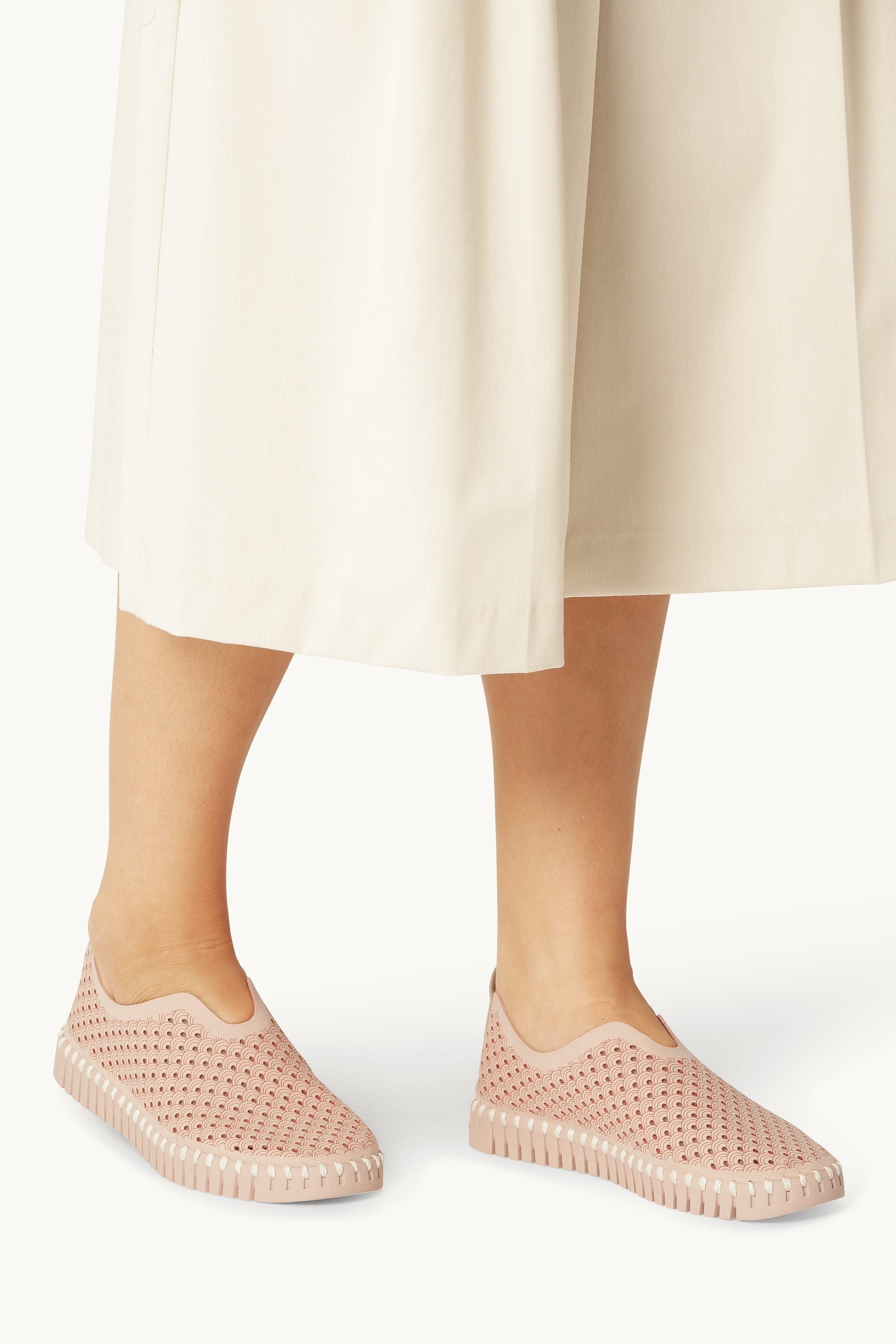 Tulip Flats - Adobe Rose Adobe Rose