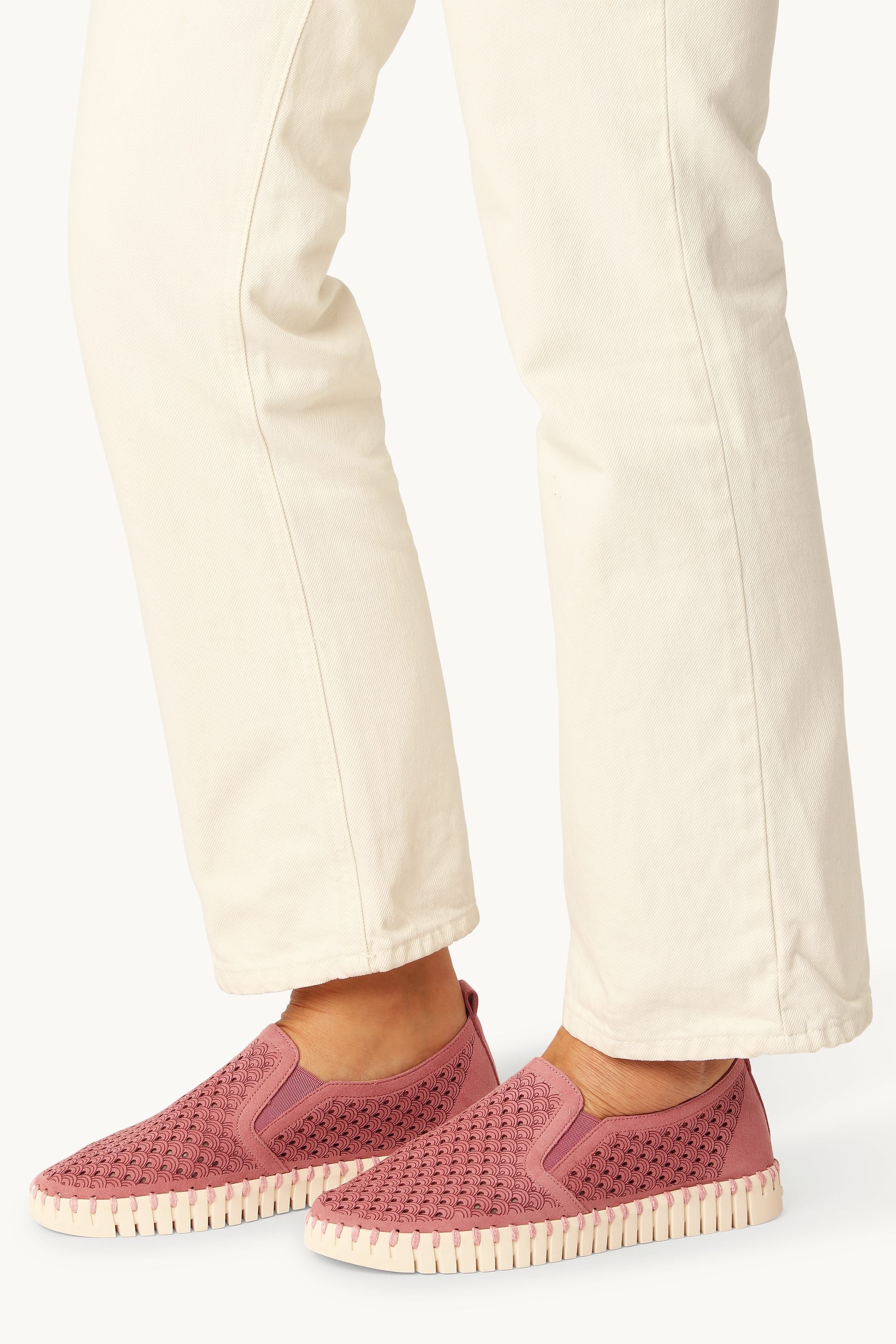 Tulip Flats - Rouge Pearled Ivory