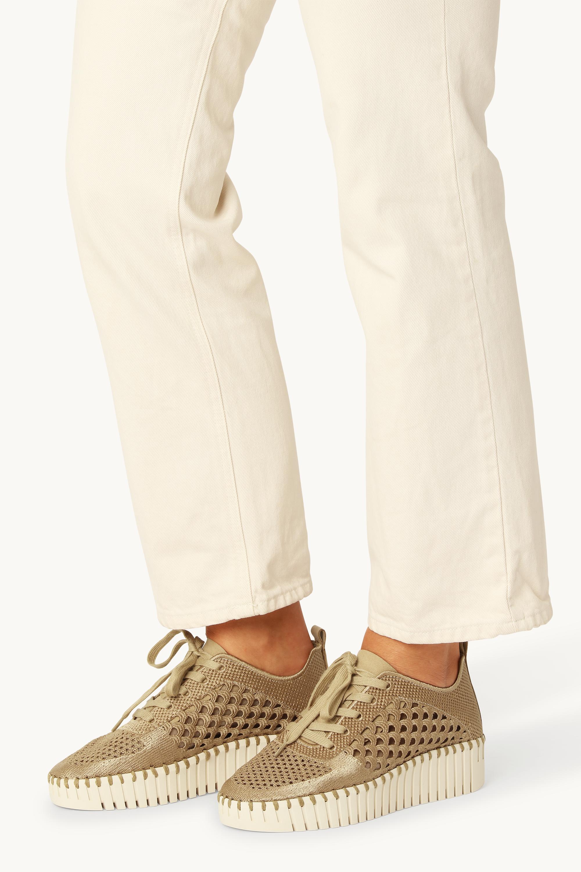 Tulip Embroidery - Cashew Pearled Ivory