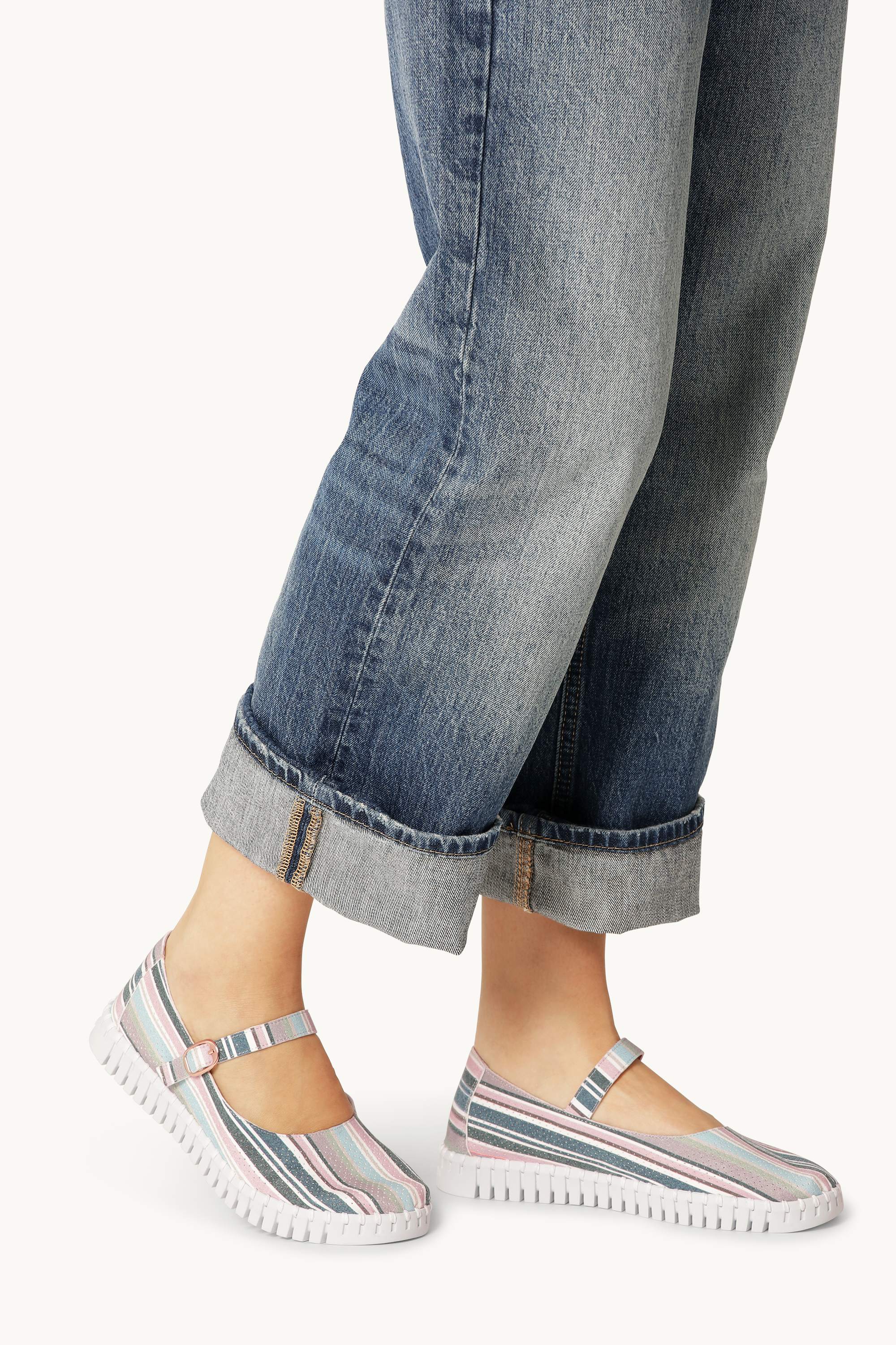 Bailarina a Rayas - Lotus White